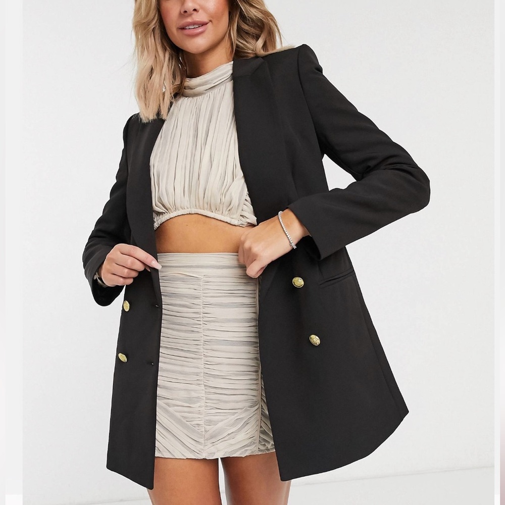 Sharp shoulder military button longline blazer